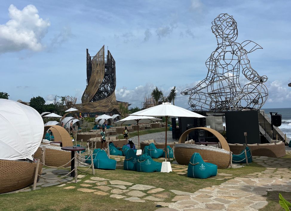 luna-beach-club-canggu-club