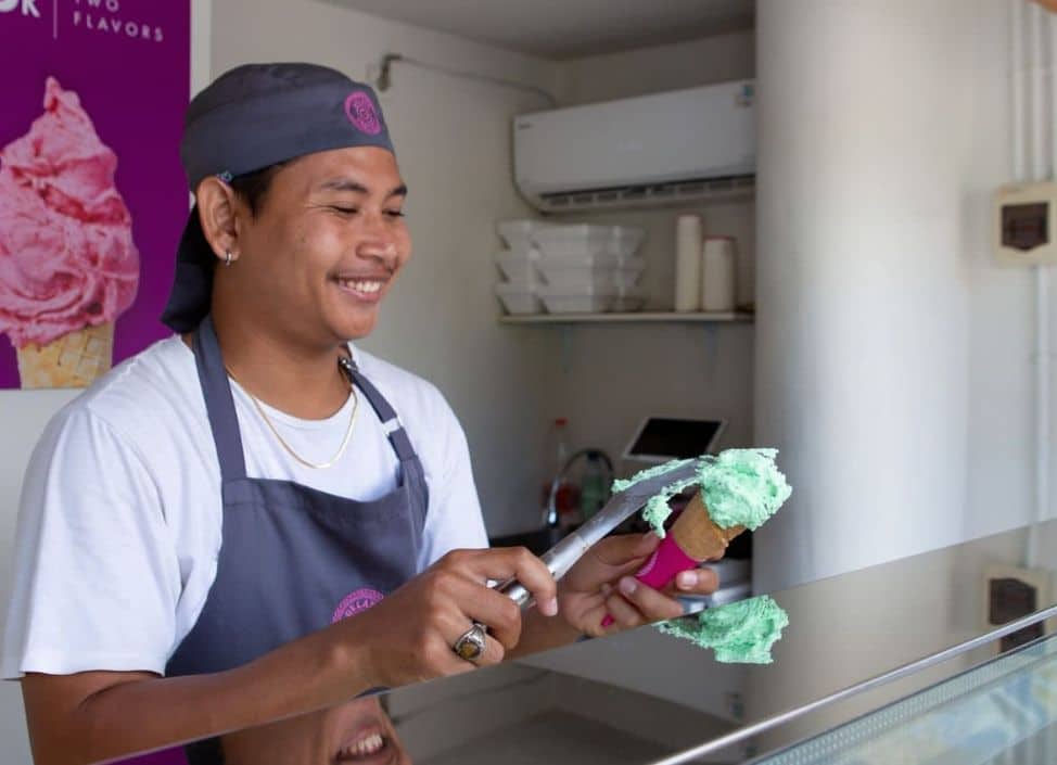 gelato-factory-staff