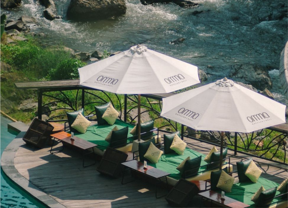 omma-pool-club-ubud-beds