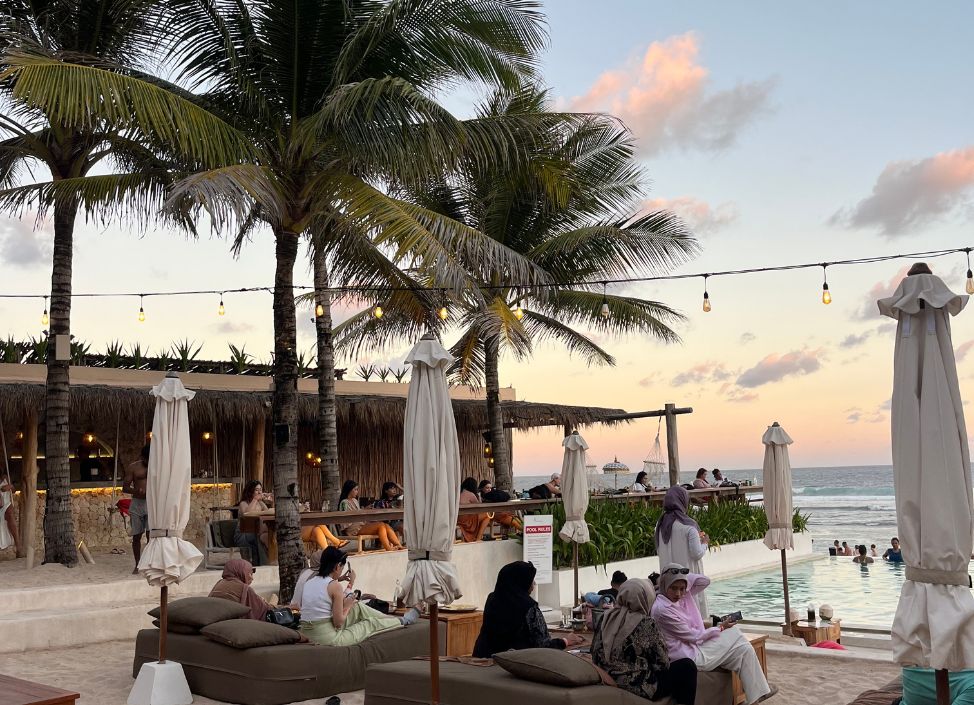 palmilla-beach-pool-club