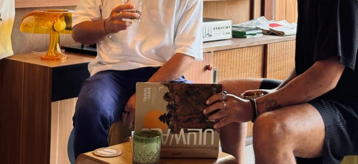 Group of friends enjoying coffee together at Analog café Uluwatu