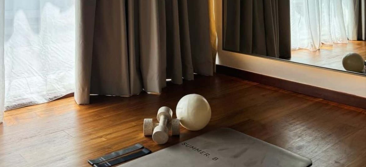 Mat pilates class setting at Summer B Girls studio