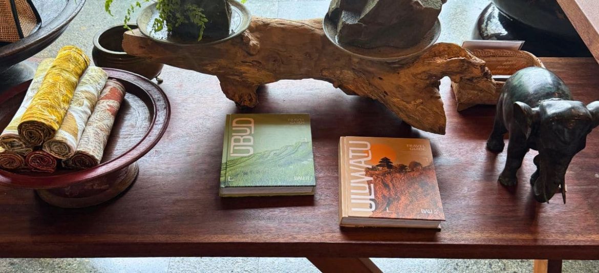 Rusters café in Ubud with the Stay In travel guide on display