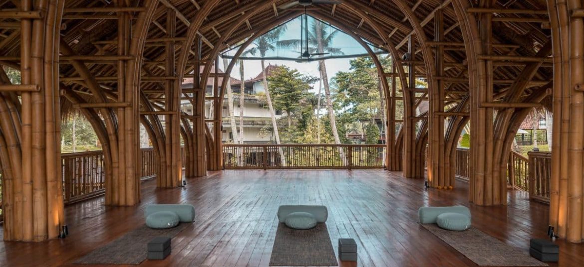 Serene yoga place at Lumeira Yoga