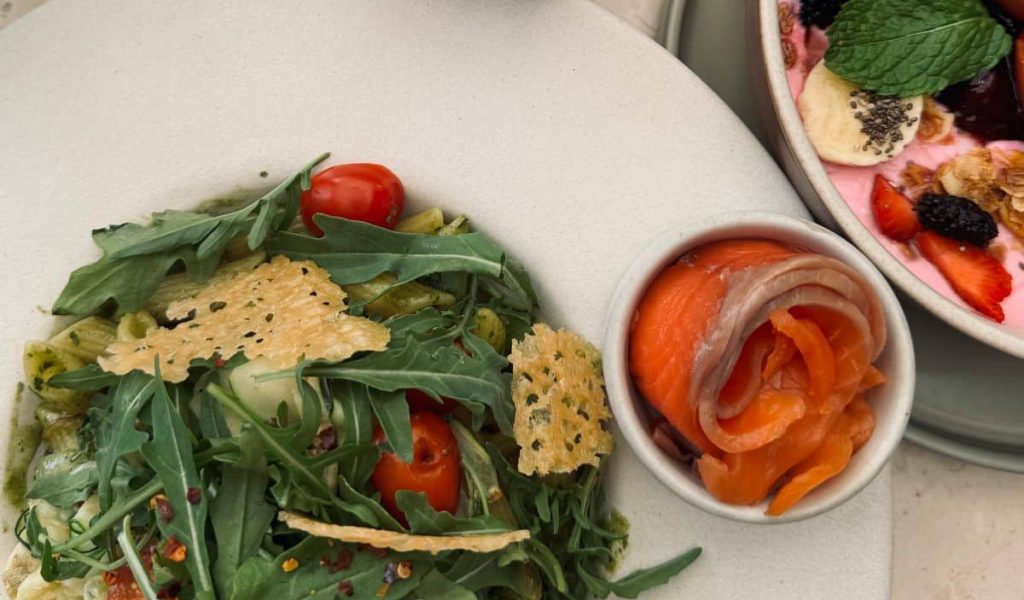 Freshly served dishes at Tarabelle café in Bali.