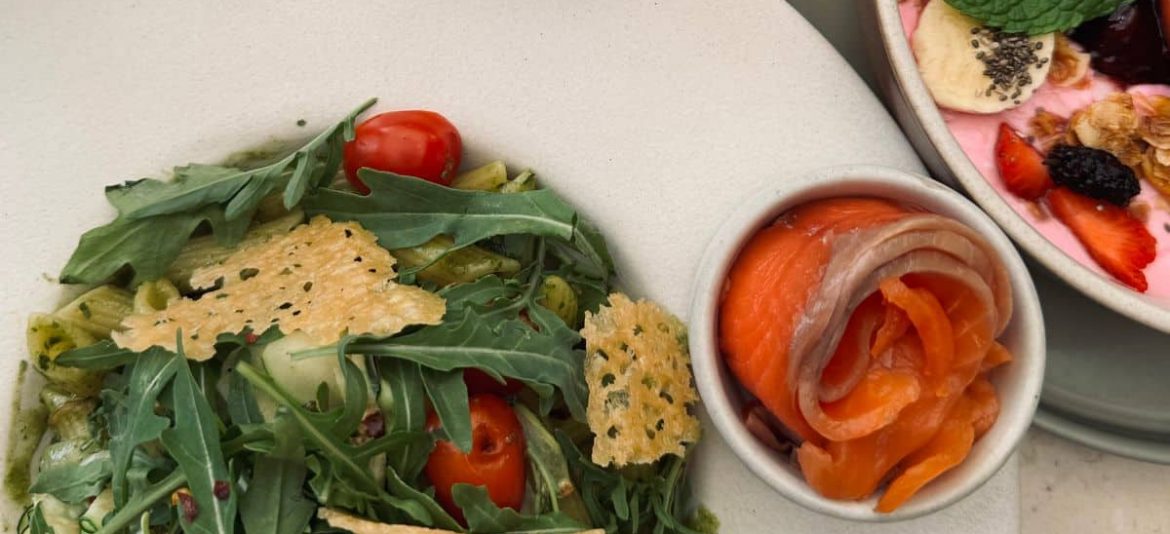 Freshly served dishes at Tarabelle café in Bali.