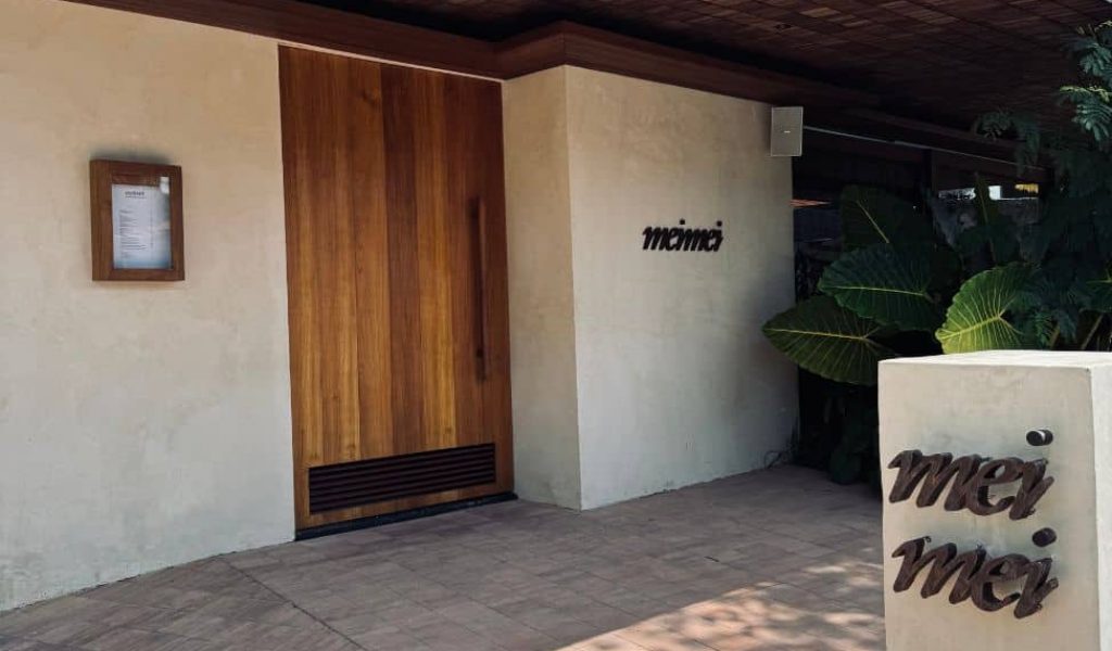 Outdoor dining area at Meimei restaurant in Canggu, Bali with relaxed ambiance