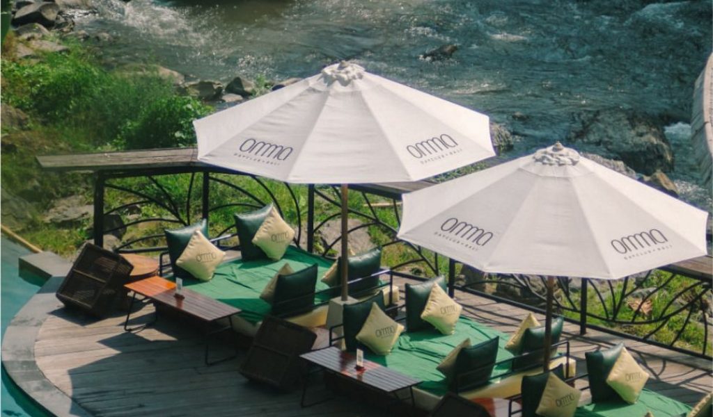 Omma Dayclub overlooking Tegenungan Waterfall near Ubud