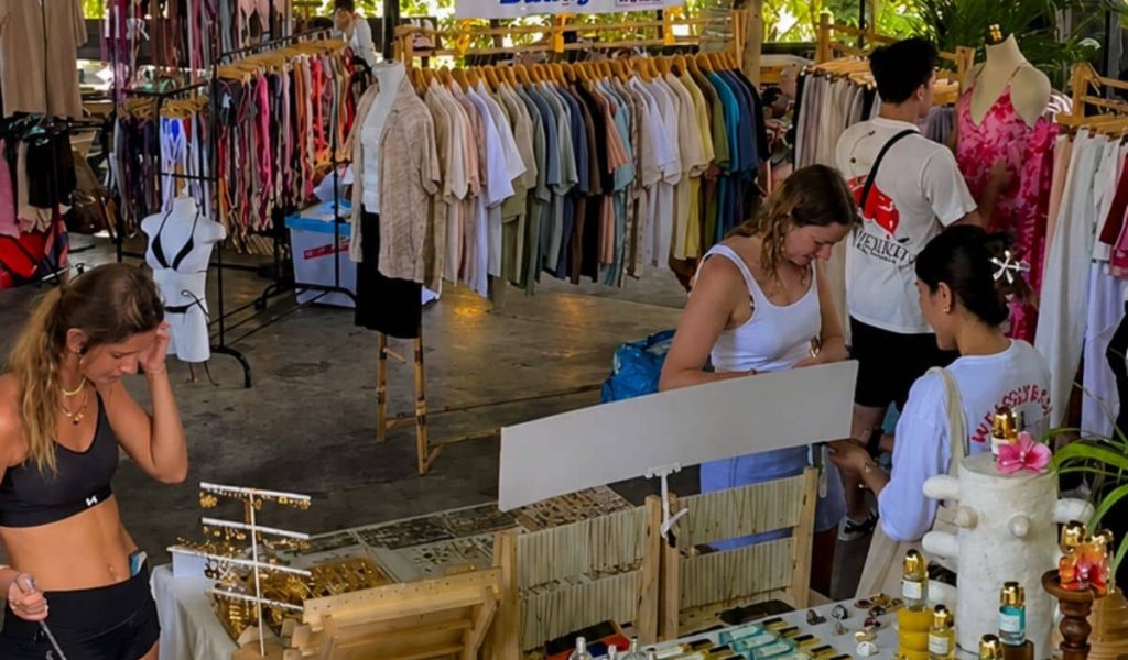 Local artisan stalls and fashion vendors at Rolling Fork Market in Uluwatu