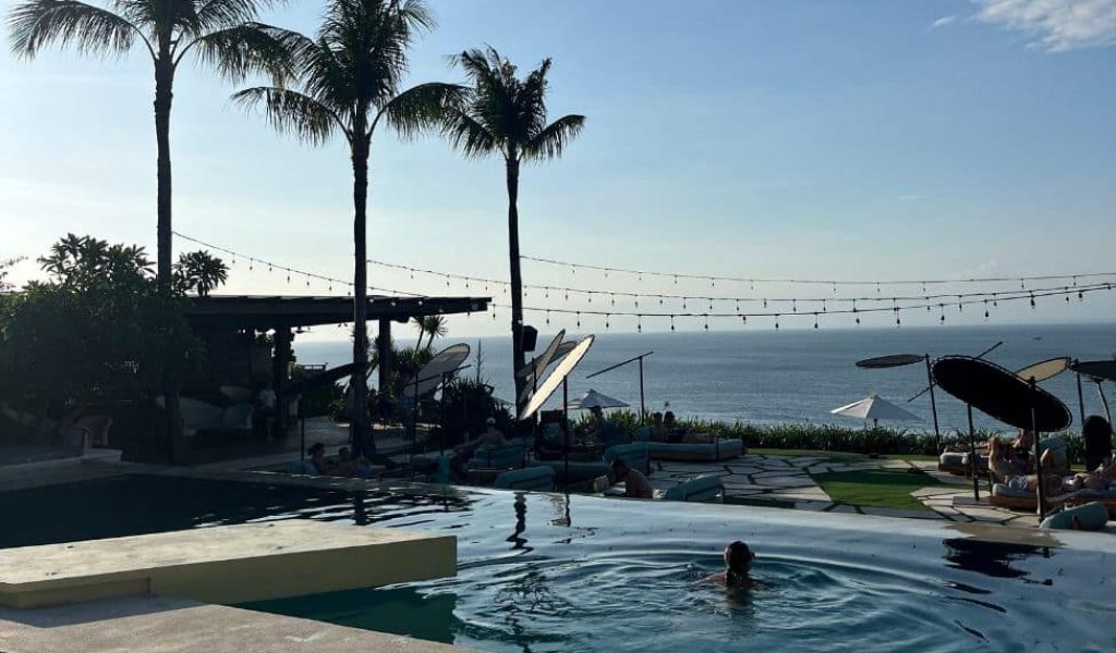 Ulu Cliffhouse Uluwatu beach club ocean view pool Bali cliffs