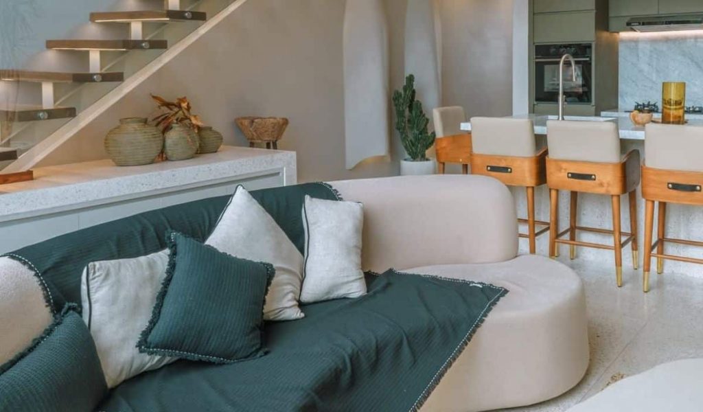 Japanese-style living room at Vesna with clean design