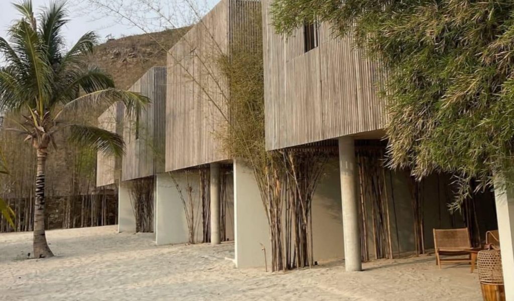 Beachfront villas at Innit Lombok with ocean view