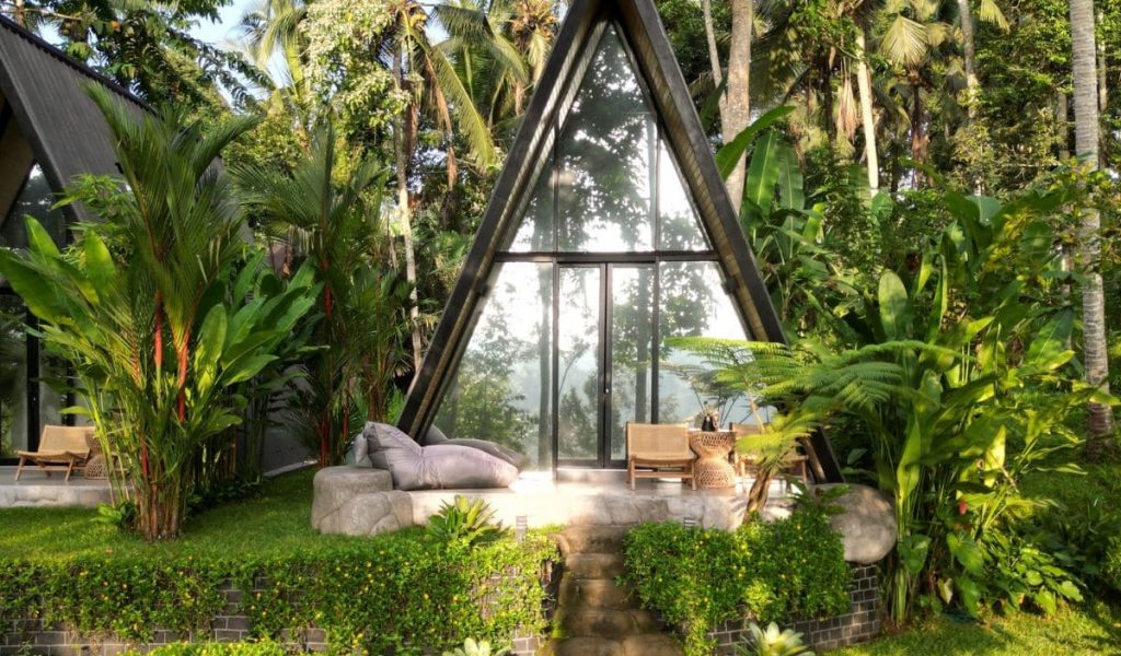 Front view of Delta Casa surrounded by jungle near Ubud